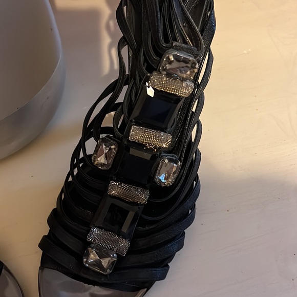 EUC TORY BURCH HEELS Sz 8.5M like new used 1X - Picture 3 of 10